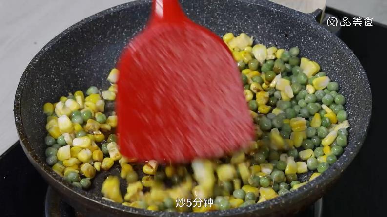 虾仁玉米豌豆粒做法步骤：10