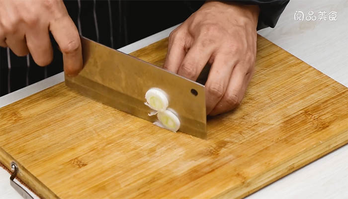 口蘑土豆片做法步骤：4