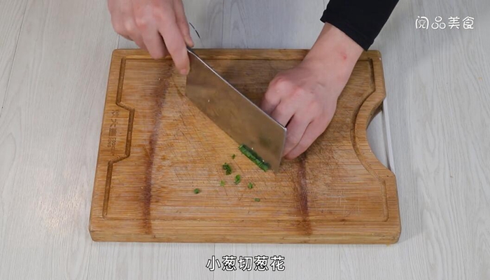 鲈鱼豆腐汤做法步骤：6